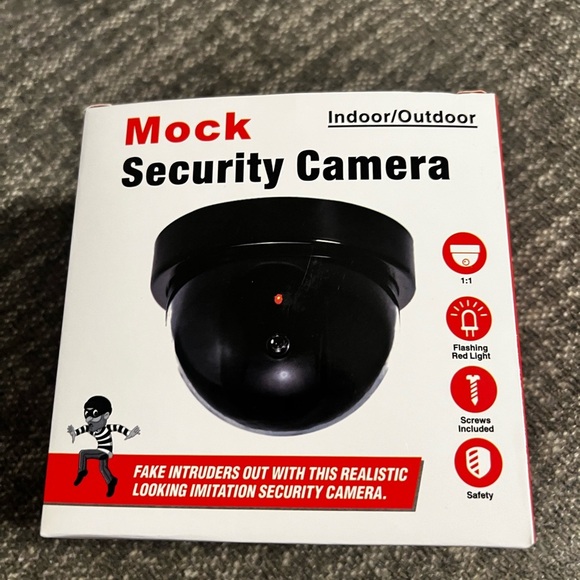Mock Weather Proof Dummy Security Camera - Picture 1 of 7